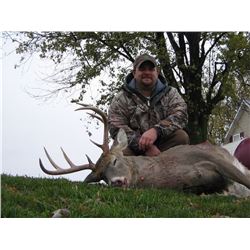 WHITETAIL HUNTING IN ILLINOIS | West Central Outfitters