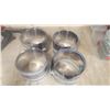 Image 1 : Bande de stainless. Environ 350po de long, 5po 13/16 de large et ,015po d'épaisseur. Certaines ont d