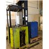 Image 2 : Clark lift truck with charger