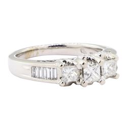 1.00 ctw Diamond Ring - 14KT White Gold