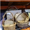 Image 1 : LOT OF WICKER BASKETS