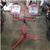 Image 2 : WESTWARD 2 HEADED HALOGEN SHOP LIGHT