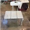 Image 2 : MEDICAL ASSIST BATH CHAIR