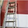 Image 2 : 2 10 FOOT ALUMINUM LADDERS