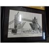 Image 2 : 3 SCETCH PICTURES IN BLACK FRAMED BY BERNARD SMITH