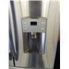 Image 2 : GE PROFILE STAINLESS FRENCH DOOR REFRIDGERATER WITH BOTTOM FREEZER AND WATER AND ICE DISPENSER - TES