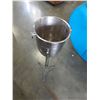 Image 2 : METAL ICE BUCKET ON STAND