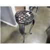 Image 2 : ROUND METAL END TABLE