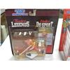 Image 2 : 3 HOCKEY FIGURES PATRIOTS ROY, GORDIE HOWE, AND 1ST YEAR MARIO LEMIEUX W/ 2 CARDS