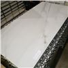 Image 2 : SKID OF PASHA 24 x 48 x 0.5 INCH MARBLE LOOK PORCELAIN TILE 28 PIECES POSSIBLE FREIGHT DAMAGE - CRAC