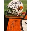 Image 2 : GEROY SIMON SIGNED BC LIONS TOWEL/ LUNCH BOX LOT
