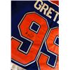 Image 2 : WAYNE GRETZKY SIGNED OILERS CAPTAIN JERSEY