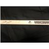 Image 2 : 1999 VANCOUVER CANUCKS TEAM SIGNED STICK ( MESSIER,