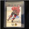 Image 1 : BOBBY HULL SIGNED 1986 ESSO HOCKEY CARD
