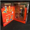 Image 2 : Hasbro Transformers G1 Commemorative Series III Ricochet w/ Nightstick