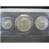 Image 2 : 1976 United States Bicentennial 3 Coin 40% Silver Uncirculated Set w/ Original Packaging