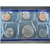 Image 2 : 1997 United States Uncirculated P & D Mint Set w/ Original Packaging