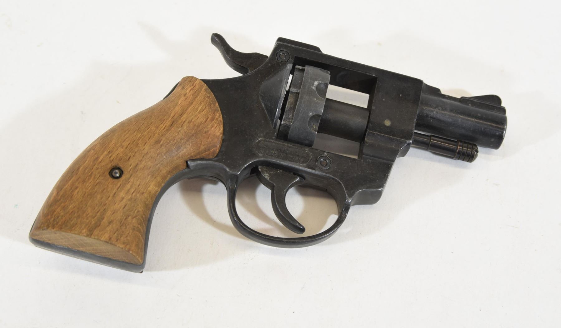 Olympic 22 cal Black Starters Pistol Landsborough Auctions