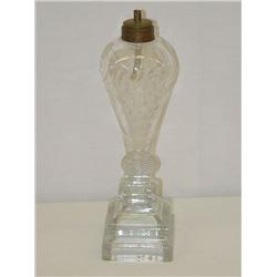 9 1/2" CLEAR SANDWICH OIL LAMP W/ CUT &