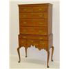 Image 1 : NEW ENGLAND QUEEN ANNE MAPLE FLAT TOP H