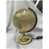 Image 1 : A Light Up World Globe