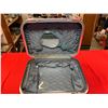 Image 2 : Vintage Blue Jet Liner Travel Suitcase in Very Good Condition. 17" w x 14" h x 6.5" d