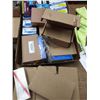 Image 3 : LOT OF ASSORTED STAPLES AND PAPER CLIPS