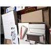 Image 6 : LOT OF ASSORTED STAPLES AND PAPER CLIPS