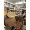 Image 6 : HEREFORD  TEX TAN BRAND HAND TOOLED ROPING  SADDLE