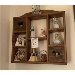 WALL DISPLAY, INCLUDES COLLECTIBLE FIGURINES