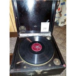 ANTIQUE CIROLA WIND UP PORTABLE PHONOGRAPH PLAYER IN CASE
