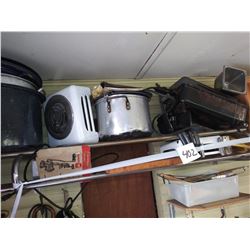 KITCHEN LOT: SINGLE BURNER, POTS, FOOD CHOPPER, MORE
