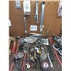 Image 1 : ASSORTED HAND TOOLS LOT