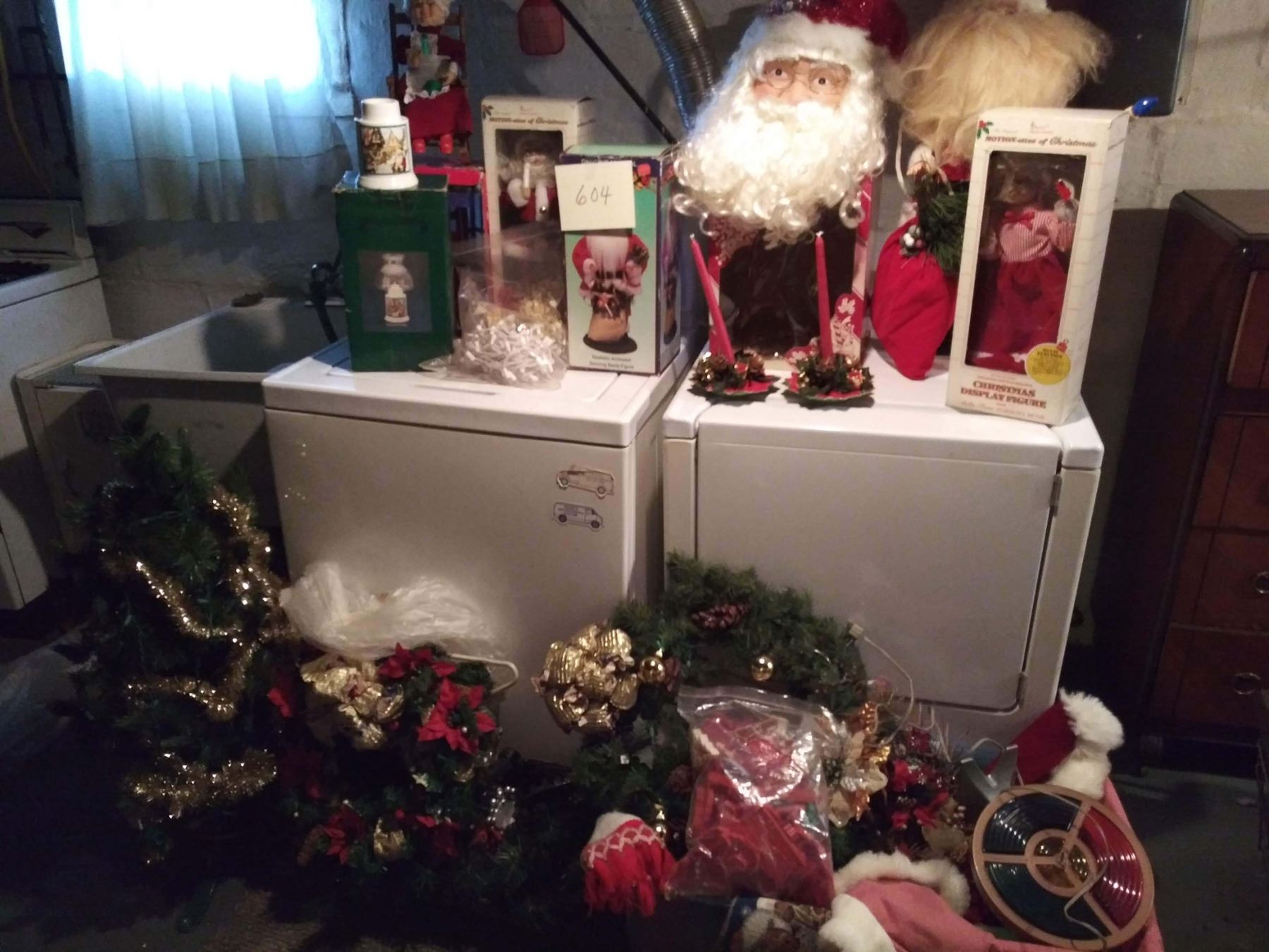 Christmas garland biglots LARGE CHRISTMAS DECORATION LOT