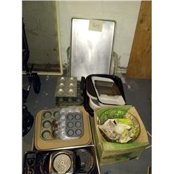 COOKIE SHEETS / APPLIANCES LOT