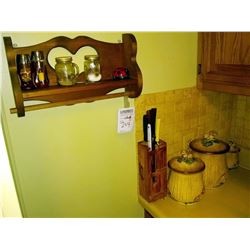 SHELF, S& P SHAKERS AND KNIVES SET