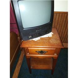 EMERSON TV / VCR AND STAND