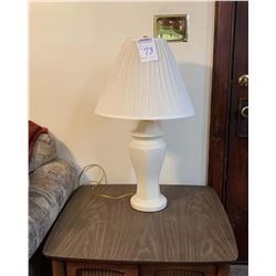 BUNDLE LOT: LAMPS, WALL MIRROR, LAMP TABLES