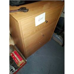 BUNDLE LOT: 3 DRAWER CABINET / SINGER SEWING MACHINE