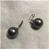 Image 1 : 14mm Grey Shell Pearl Silver Hook Drop Earrings