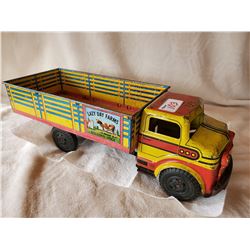 17" MARX LAZY DAY FARMS TIN LITHO TRUCK- EXCELLENT ORIGINAL PAINT WOODEN WHEELS