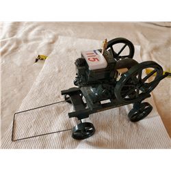 DIE CAST 1/6 SCALE MCCORMICK DEERING - I.H.C. STATIONARY ENGINE ON CART