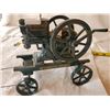 Image 2 : DIE CAST 1/6 SCALE MCCORMICK DEERING - I.H.C. STATIONARY ENGINE ON CART