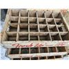 Image 2 : 3 7UP 24 BOTTLE CRATES - ALL IN GOOD CONDITION