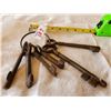 Image 1 : CAST IRON SET OF 6 LARGE SKELETON KEYS (NOT OLD)