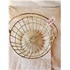 Image 2 : 10" DIA. WIRE EGG BASKET