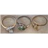 Image 8 : LOT OF 11 COSTUME JEWELLERY RINGS (BOXED)