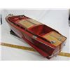 Image 2 : VINTAGE TOY BOAT (WINDSHIELD NEEDS REPAIR) 31"L