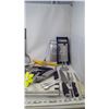 Image 3 : LARGE LOT OF ASSORTED KITCHENWARE KNIVES GRATERS ETC
