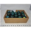 Image 1 : 14 GREEN INSULATORS 'BROOKFIELD'